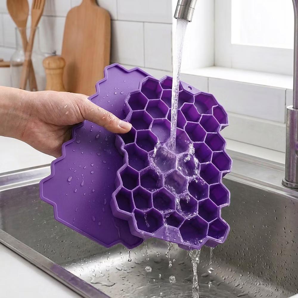 Alilang 2-Piece Honeycomb Ice Cube Tray - 37-Grid Flexible Mold with Spill-Resistant Lid - Image 15