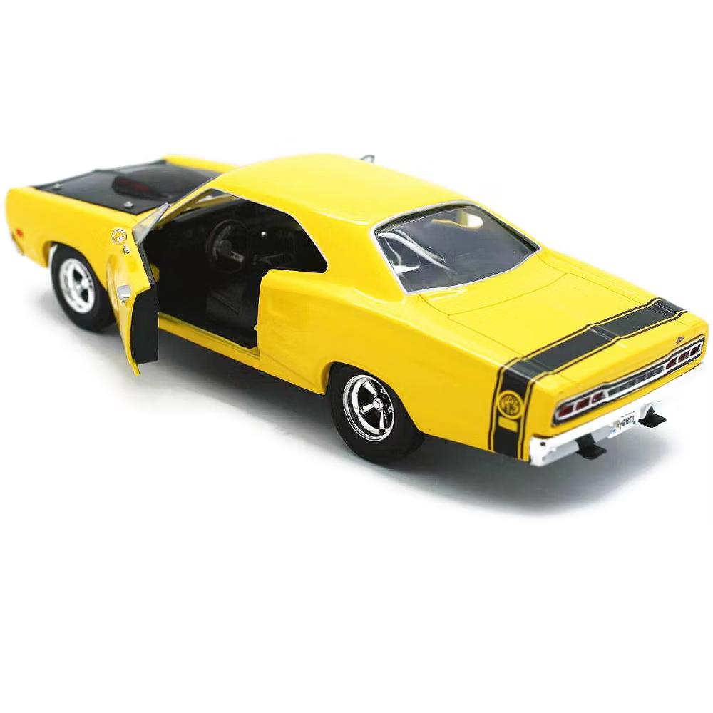 1969 Dodge Coronet Super Bee Yellow 1/24 Diecast Car Model - Image 2