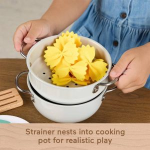 Fisher-Price Pots & Pasta Chef Set Cooking Toy with Wooden Food for Pretend Play 31pc