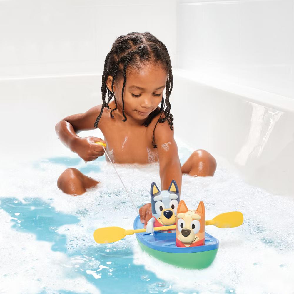TOMY Toomies Pull and Go Canoe Bath Toy - Image 2