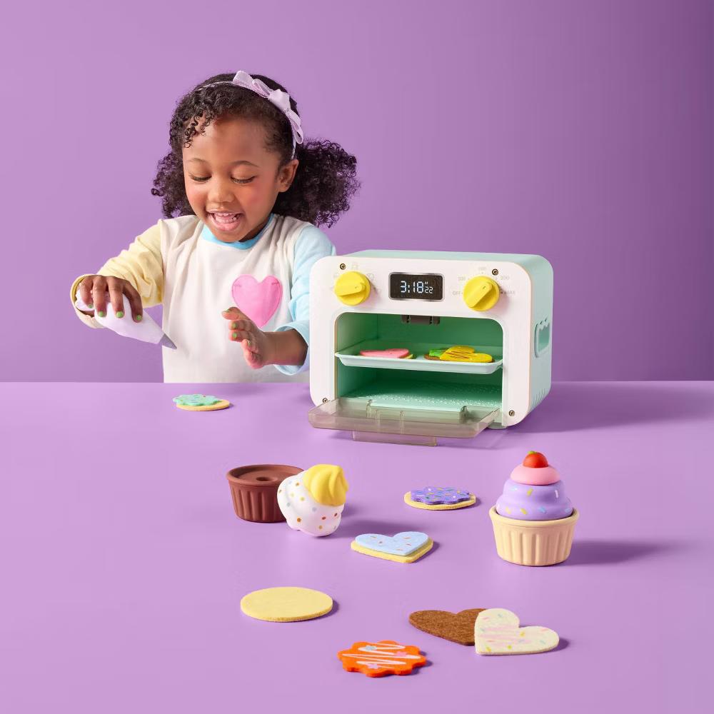 Cookie Oven Play Food Set - Image 4