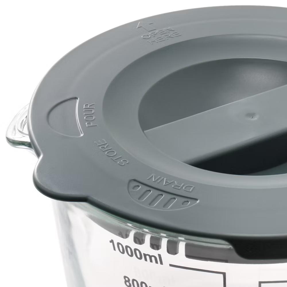 Oster Coolidge 4 Cup Clear Glass Measuring Cup with Snap on Lid - Image 3