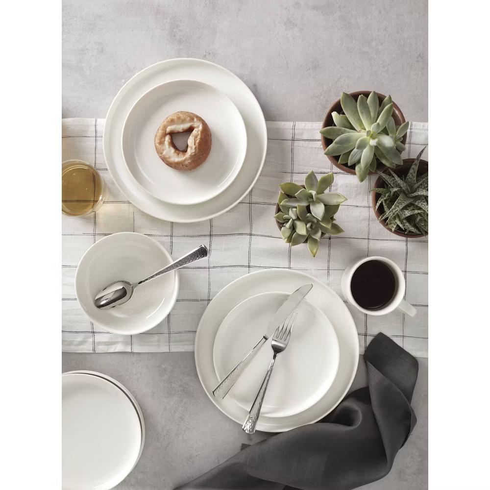 Oneida 12pc Dinnerware Set - Image 9
