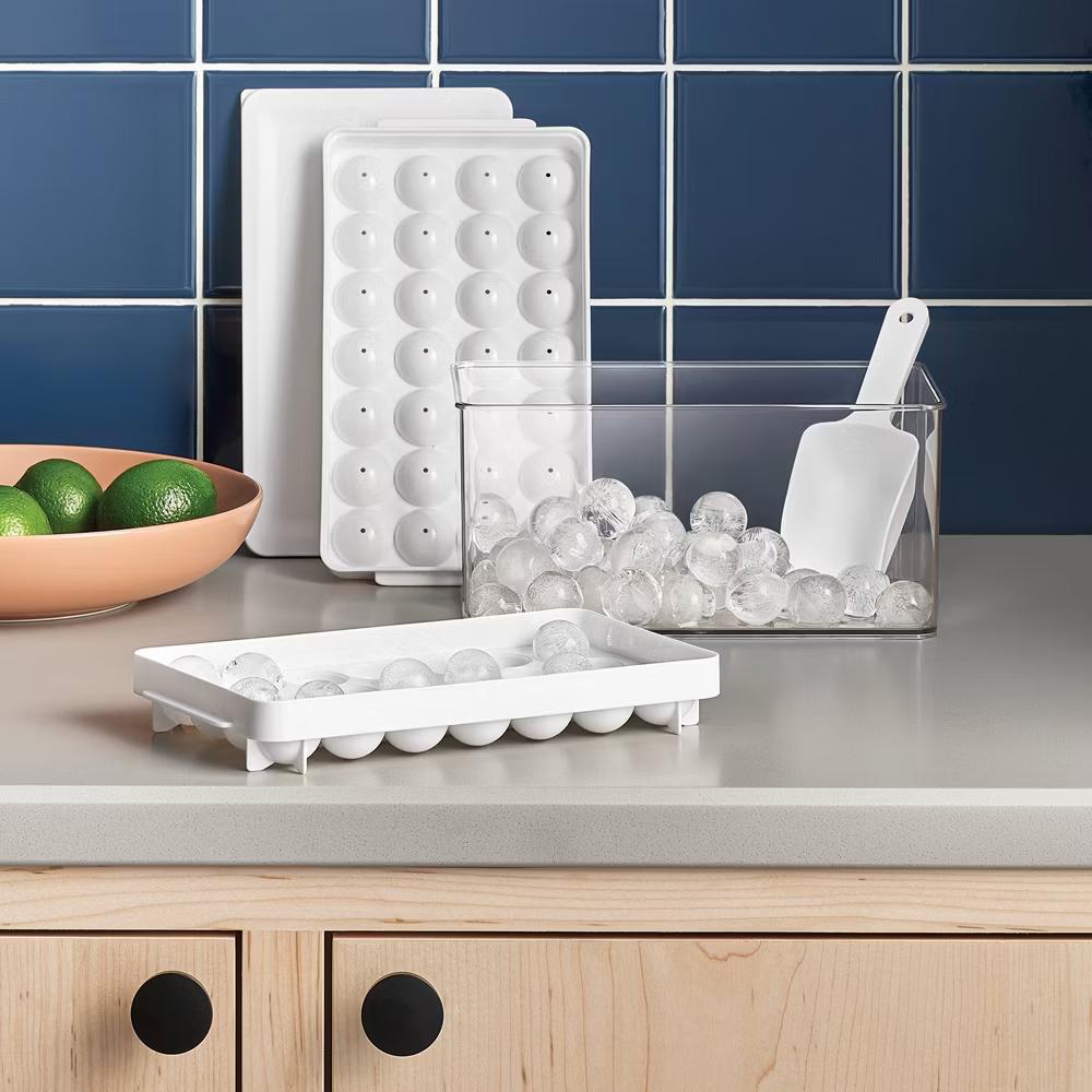Ice Cube Tray with Lidded Bin and Scoop