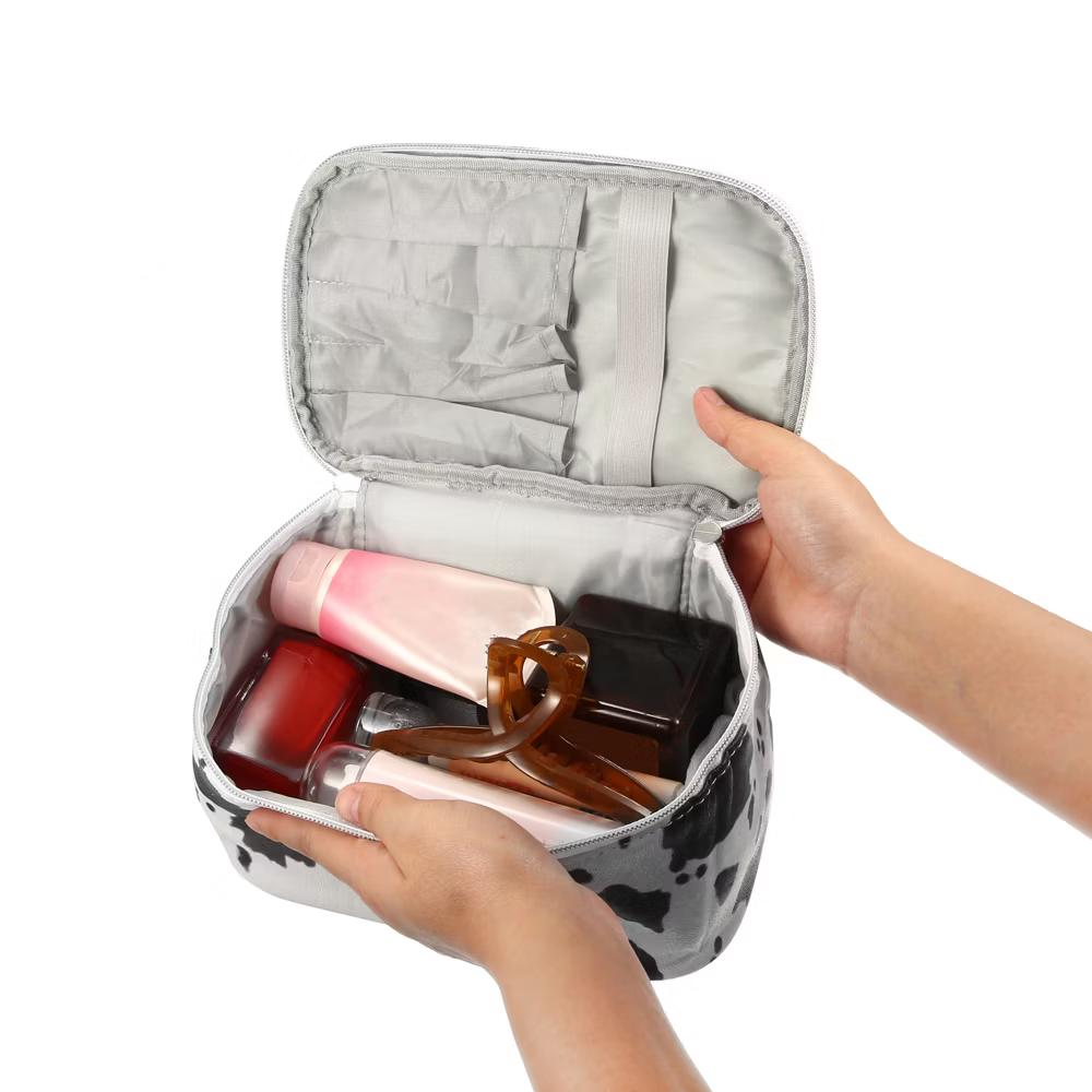 Makeup Bag Cosmetic Travel Bag Large Makeup Bag Organizer Bag for Women Faux Leather Black White 1Pcs - Image 5