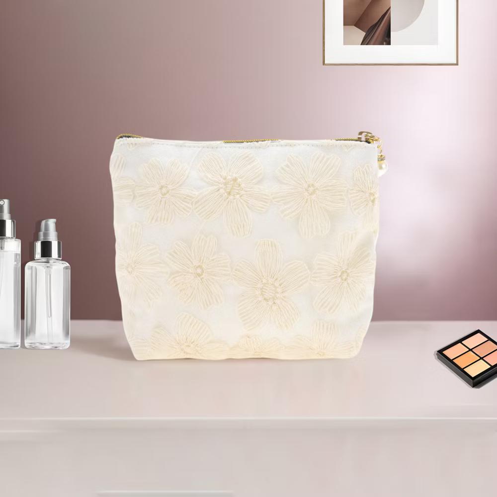 Lightweight Makeup Bag 1 Pc - Image 4