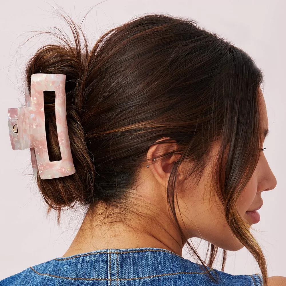 lüxe Acrylic Open Cut Rectangle Claw Clip - Pink: Hair Styling, All Hair Types, 1 Piece - Image 2