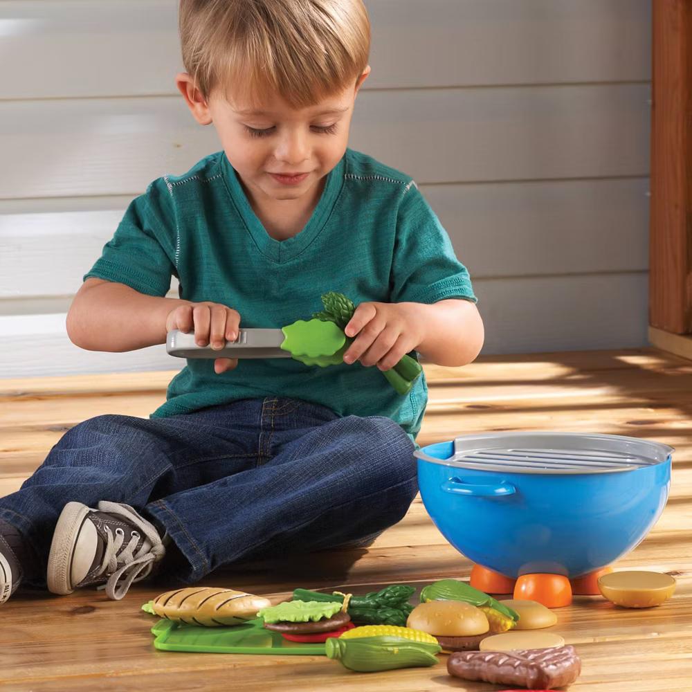 New Sprouts Grill It!: Pretend Play Kitchen Toy with Plastic Food Set, 22 Pieces - Image 2