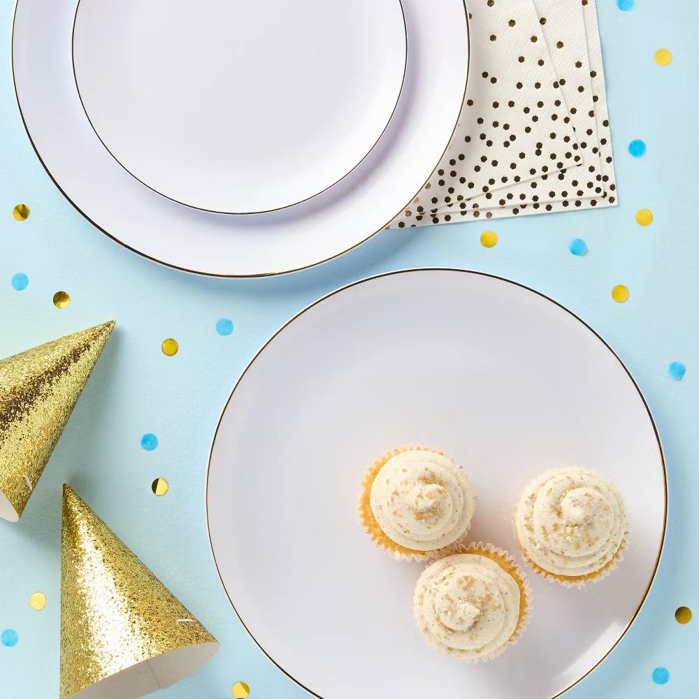 8ct White with Gold Trim Snack Plastic Plates - " - Image 3