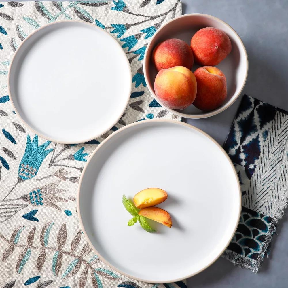 Everyday Essential 12-Piece Stoneware Dinnerware Set - Image 5