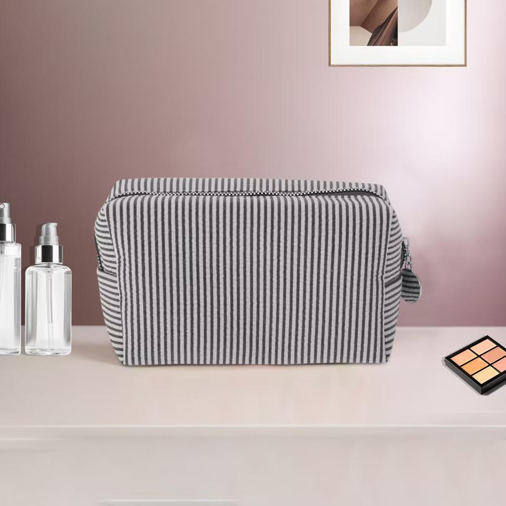 Striped Pattern Makeup Bag for Travel 1 Pc - Image 5