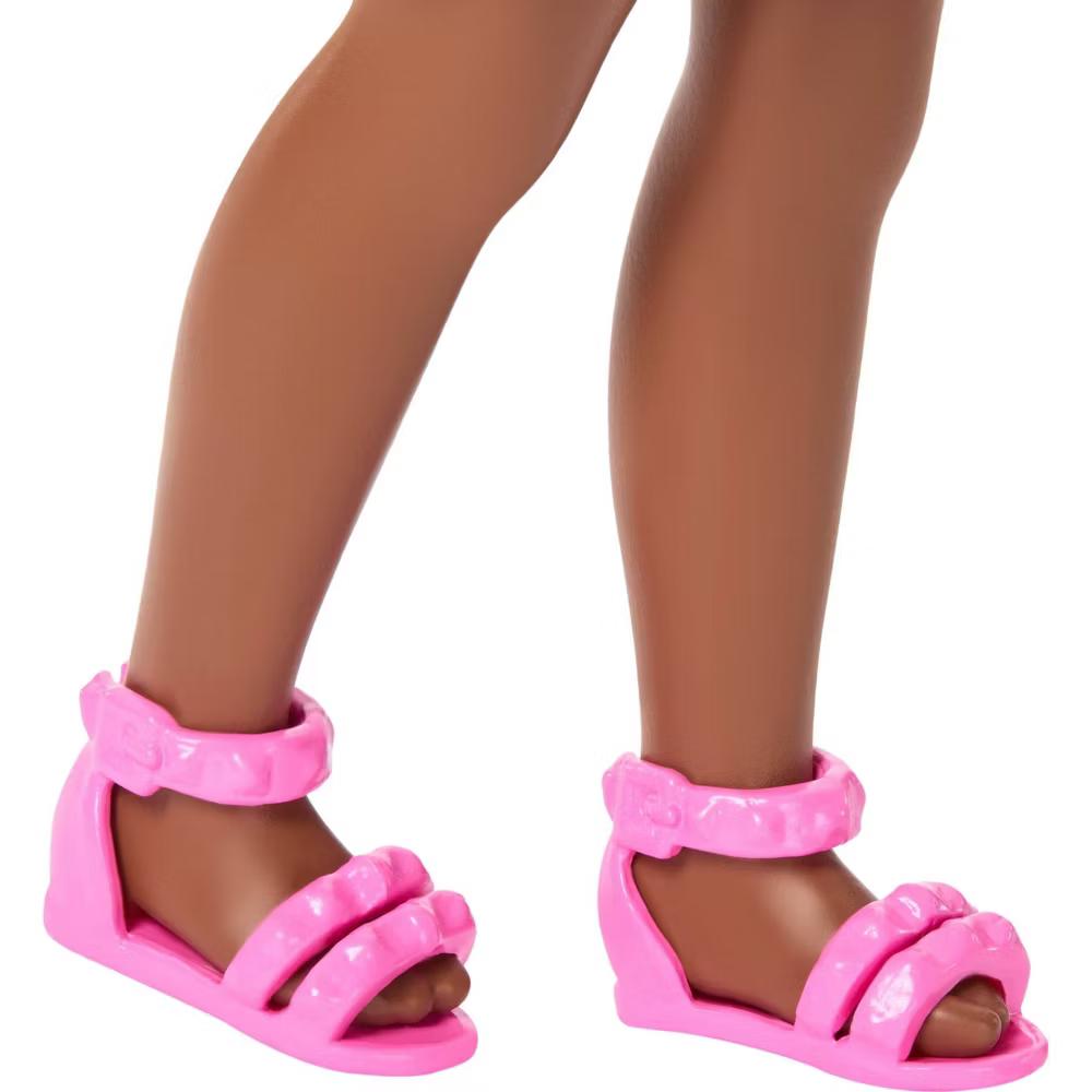 Club Chelsea Ari Small Doll 6" with Braided Hair in Flower-Print Dress and Pink Sandals - Image 5