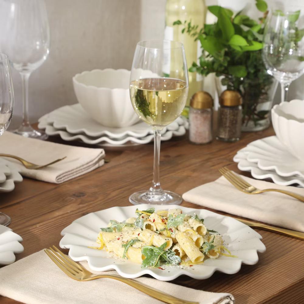 Plates and Bowls Sets, 12-Piece Stoneware Dinnerware Set for 4, Scalloped Dish Set with Dinner Plates, Salad Plates & Bowls - Image 11