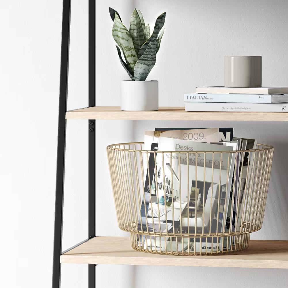 18" x 11" Metal Wire Basket