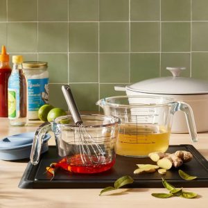 2 Cup Glass Measuring Cup with Lid Clear - Borosilicate, Dishwasher & Freezer Safe, Kitchen Essential