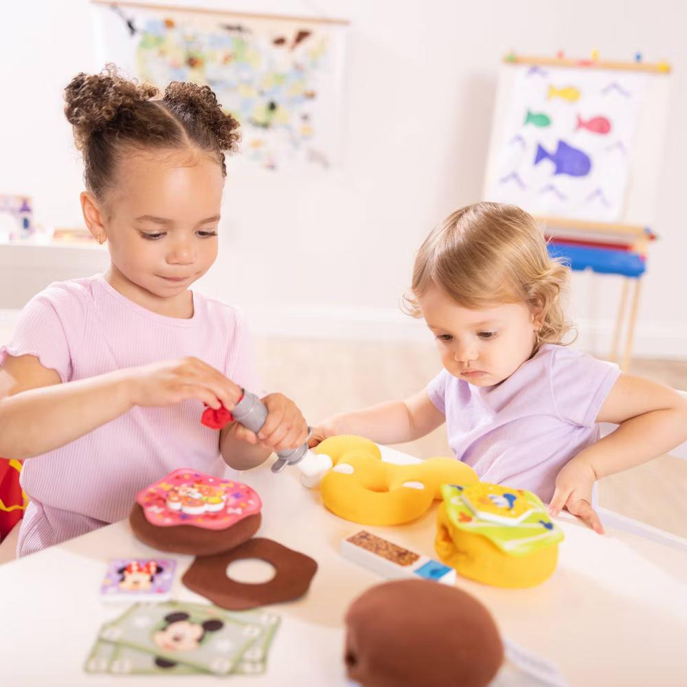 Fill and Top Character Donuts Play Set - Image 6
