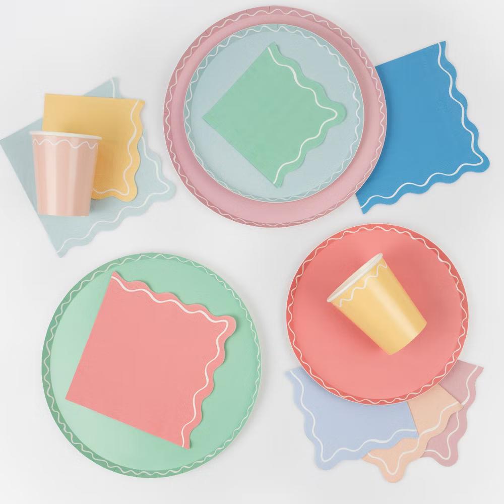 Meri Meri Mixed Wavy Line Cups (Pack of 8) - Image 6