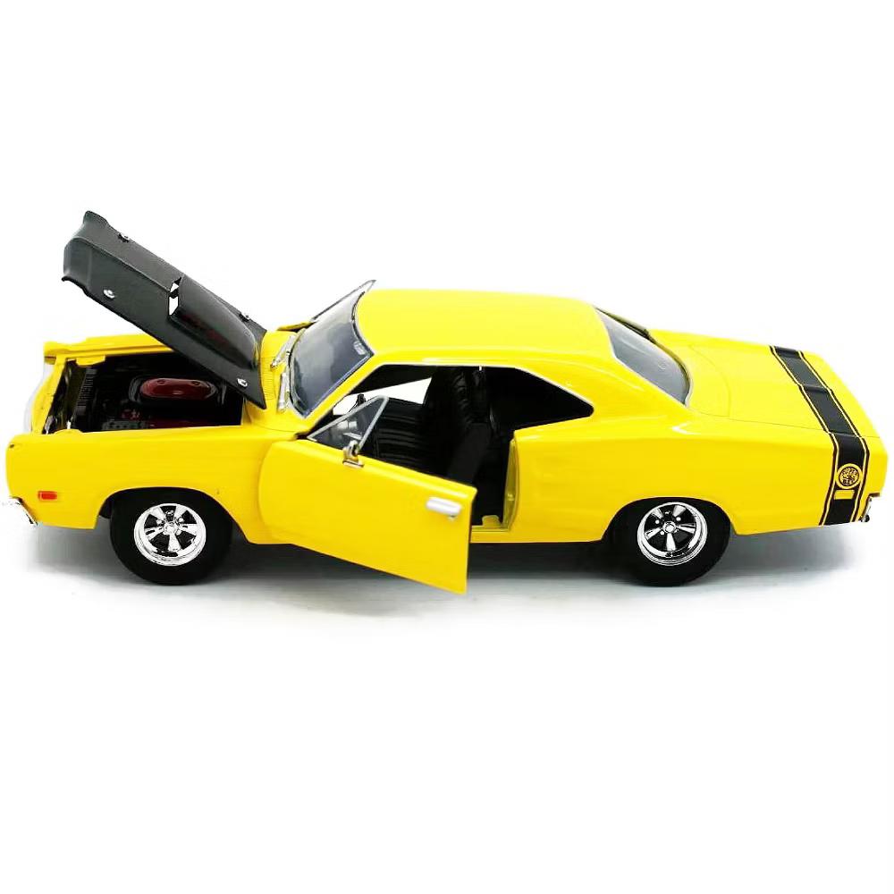 1969 Dodge Coronet Super Bee Yellow 1/24 Diecast Car Model
