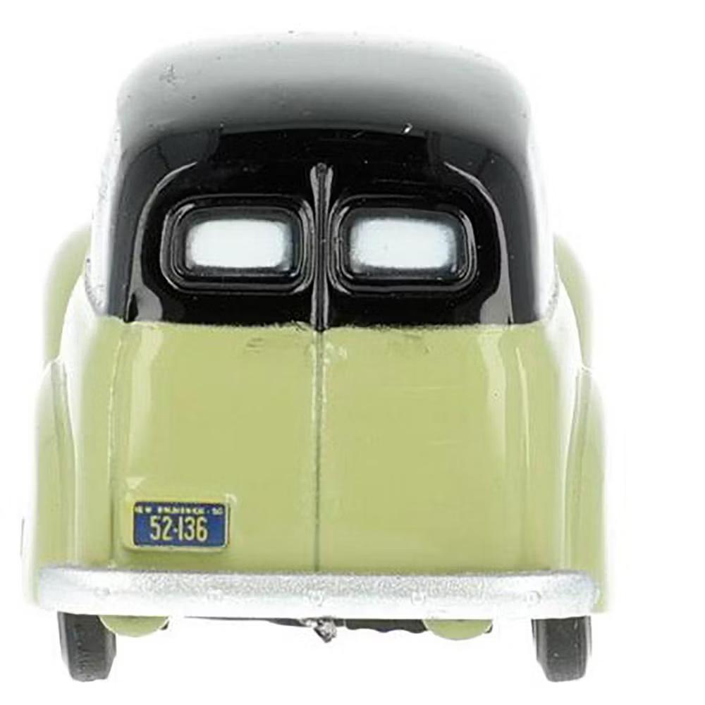1950 Chevrolet Panel Van "Speciality Foods" Light Green and Black 1/87 (HO) Scale Diecast Model Car - Image 4
