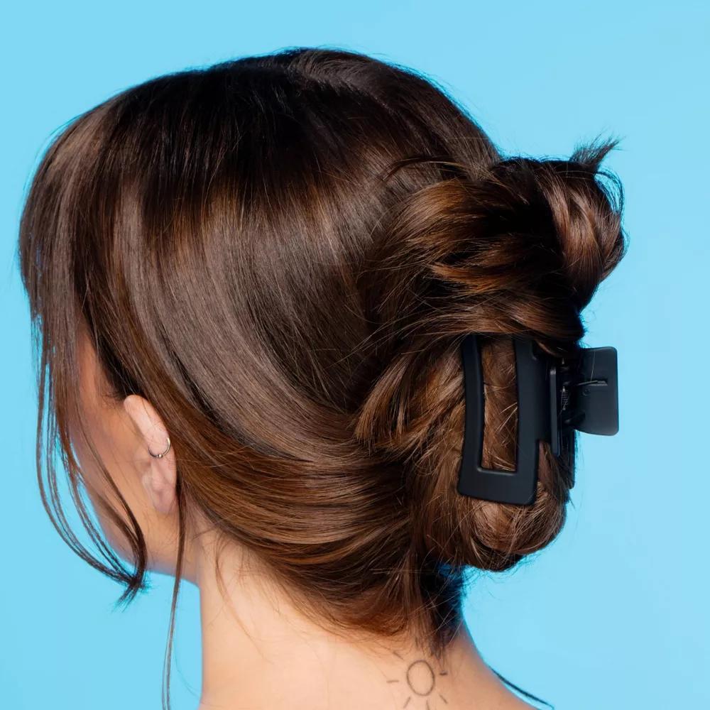 Locked In Claw Clips for Medium Hair - Black/Tort - 2ct - Image 3