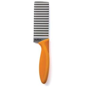 Zyliss Crinkle Cut Knife: Ergonomic Soft-Grip Handle, Stainless Steel Blades, Dishwasher-Safe, Orange Slicer Gadget