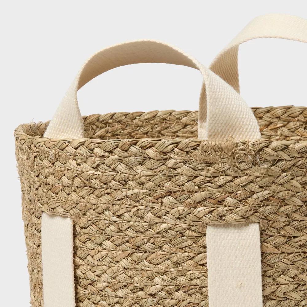 Braided Seagrass Round Basket - Image 2
