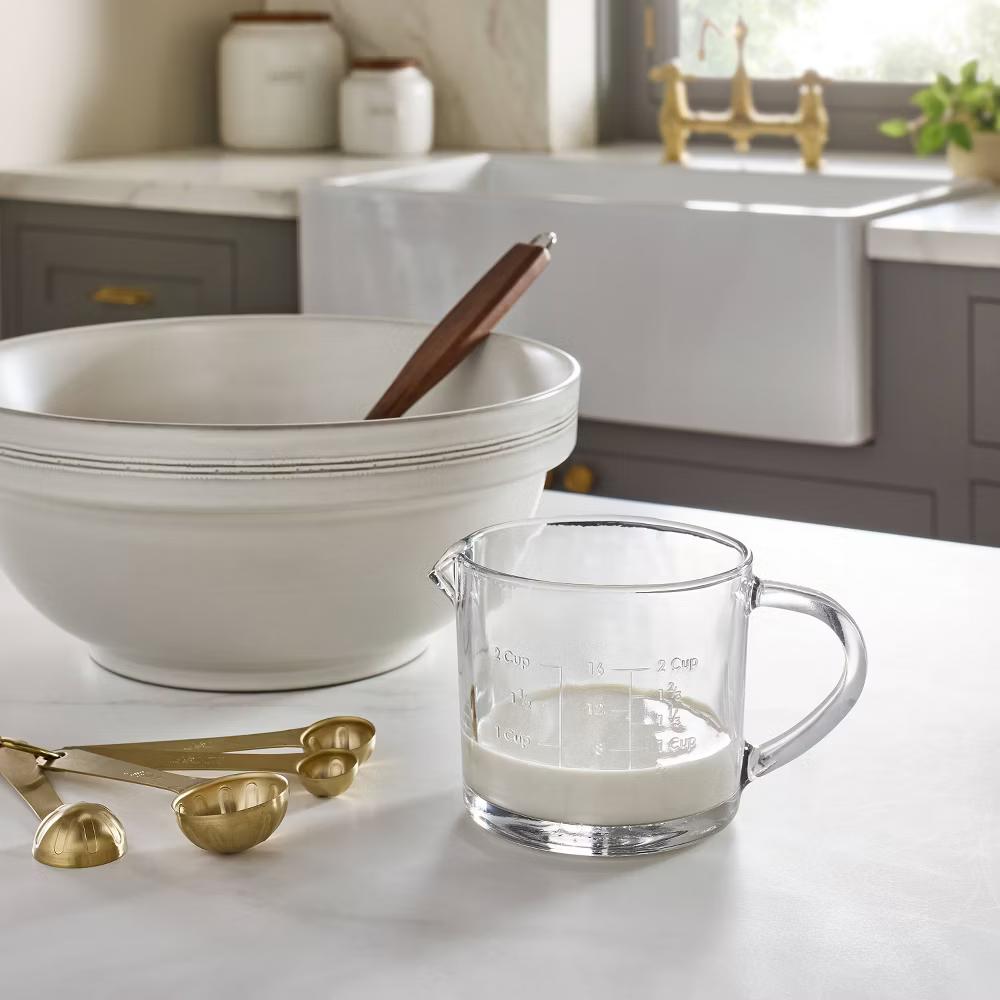 2 Cup Glass Measuring Cup - with Magnolia - Image 3