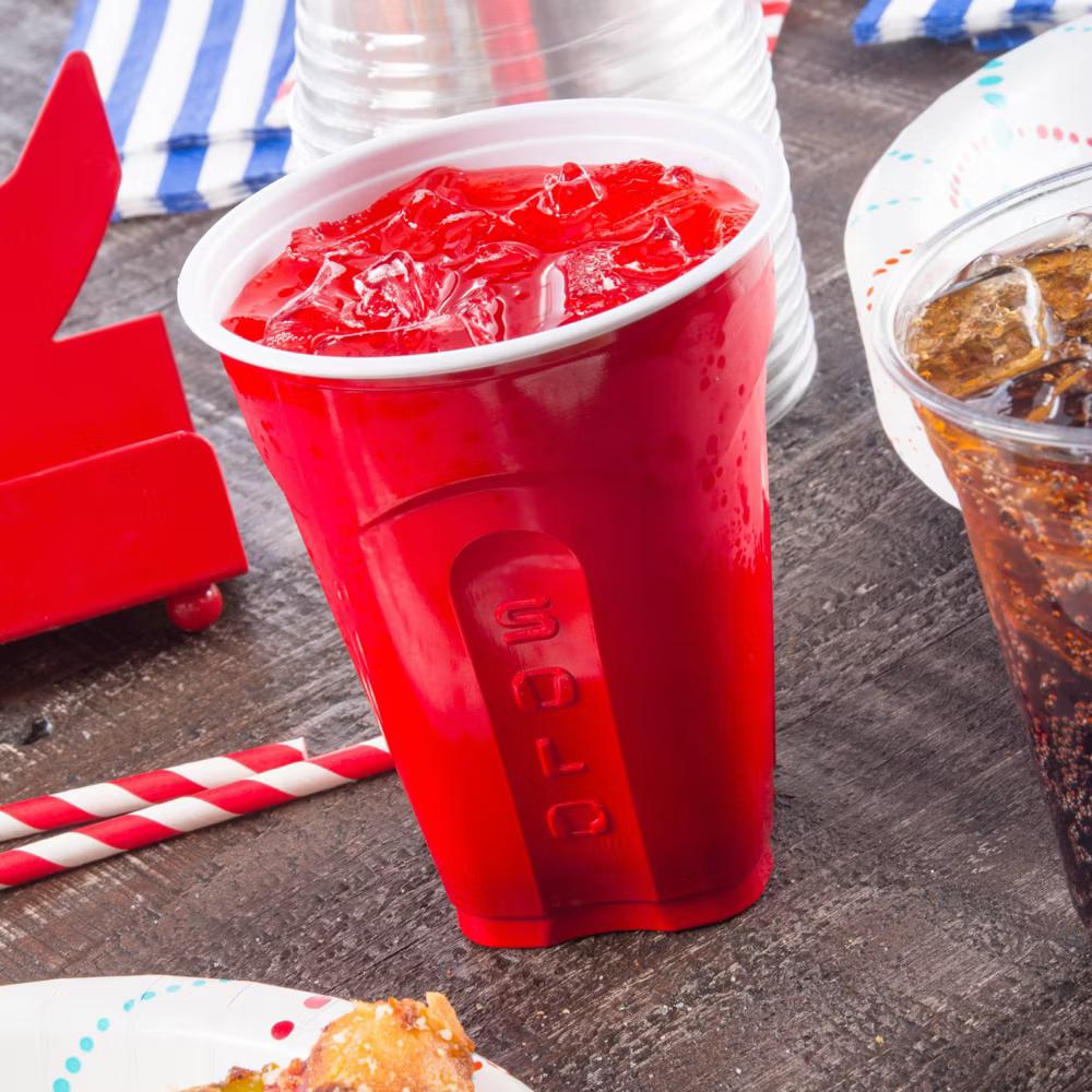 Solo Red Disposable Cups - 18oz/60ct: Solid Pattern, Polystyrene Material - Image 2