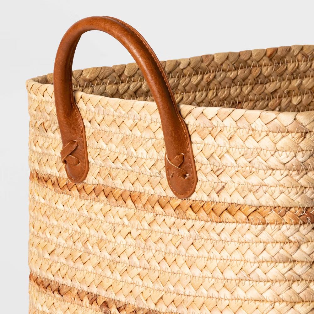Braided Water Hyacinth Basket with Faux Leather Handles - Image 2