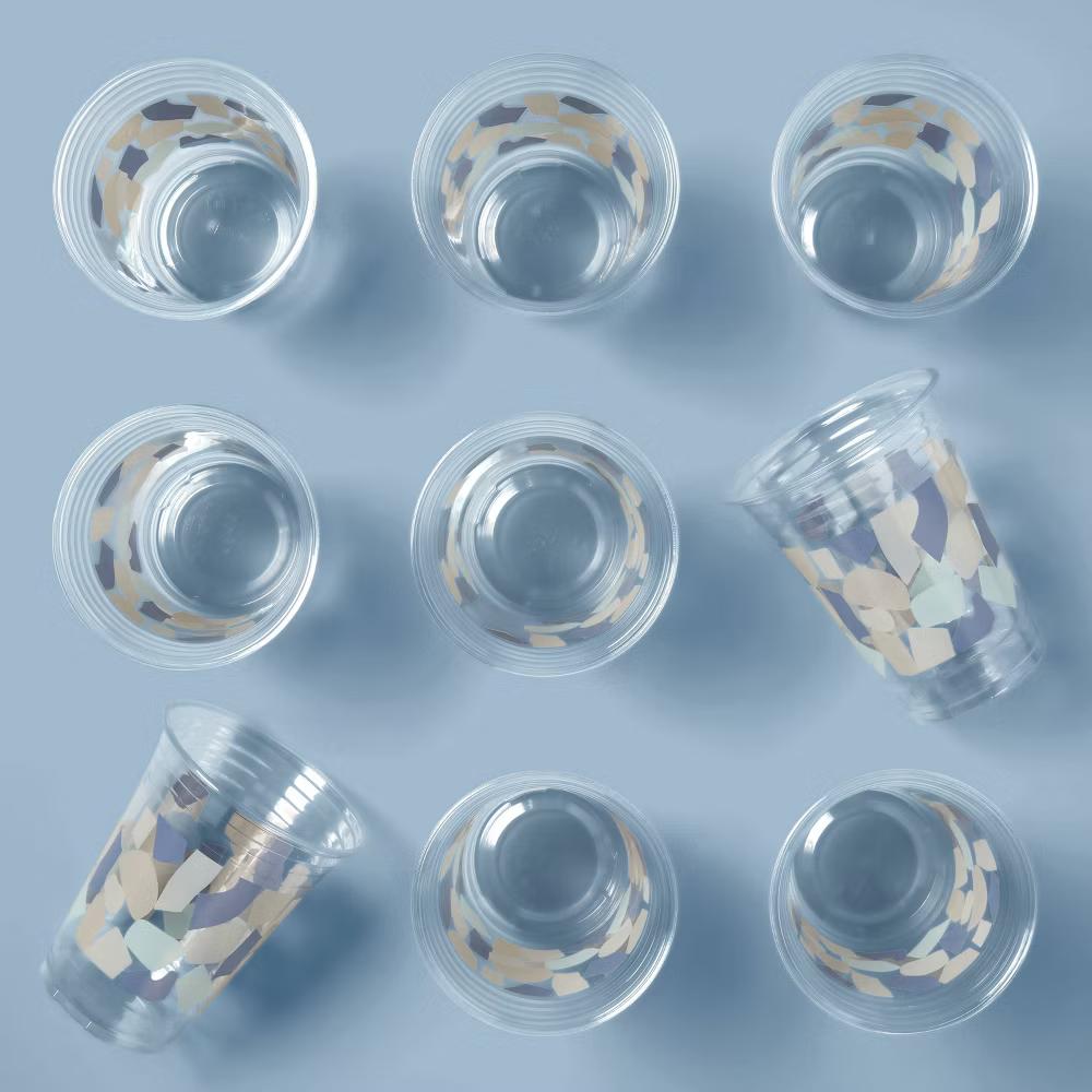 Entertaining Disposable Plastic Cups for Cold Drinks - 30ct - 18 Oz Volume, BPA-Free, Polka Dot Pattern - Image 2