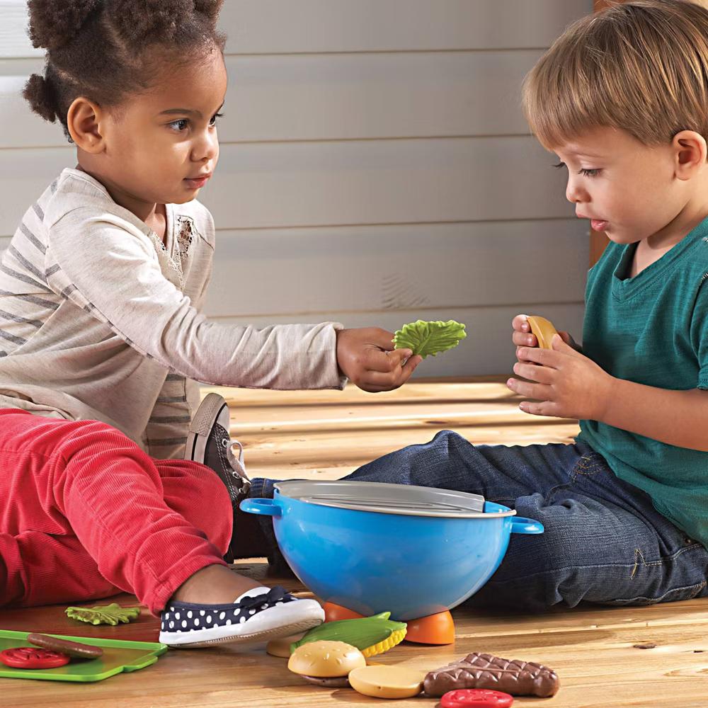 New Sprouts Grill It!: Pretend Play Kitchen Toy with Plastic Food Set, 22 Pieces - Image 3