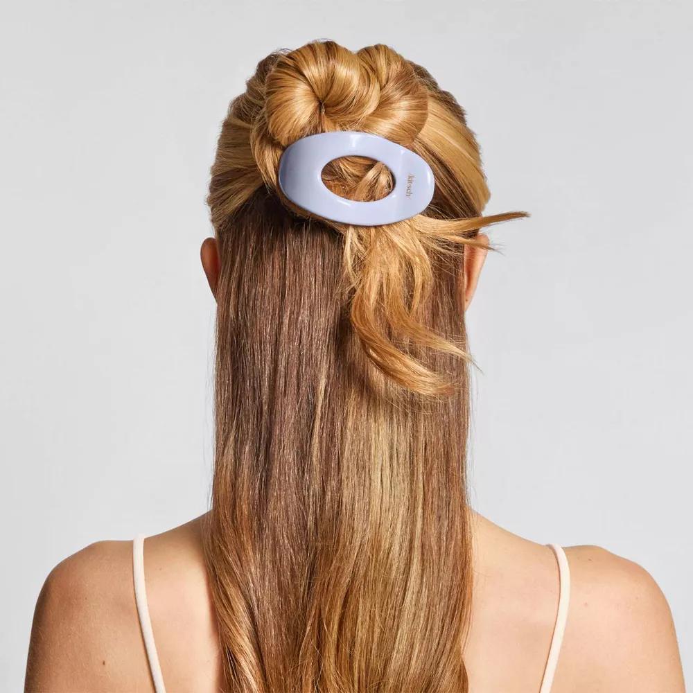 Medium Flat Cloud Hair Claw Clip - Hydrangea Breeze: For All Hair Types, Recycled TPU, 1 Piece - Image 7