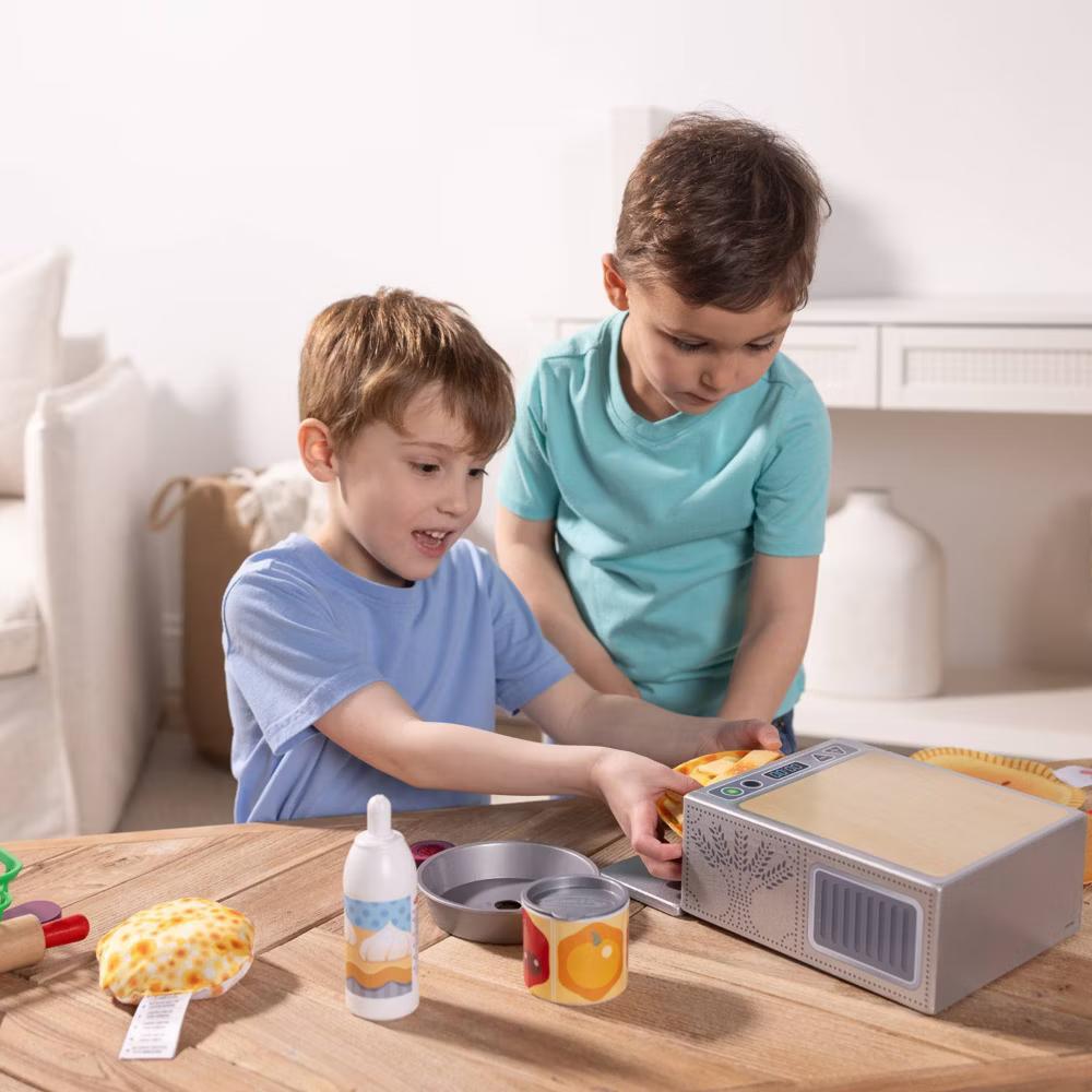 Make and Bake Pies Pretend Play Food Set and Wooden Oven - Image 2