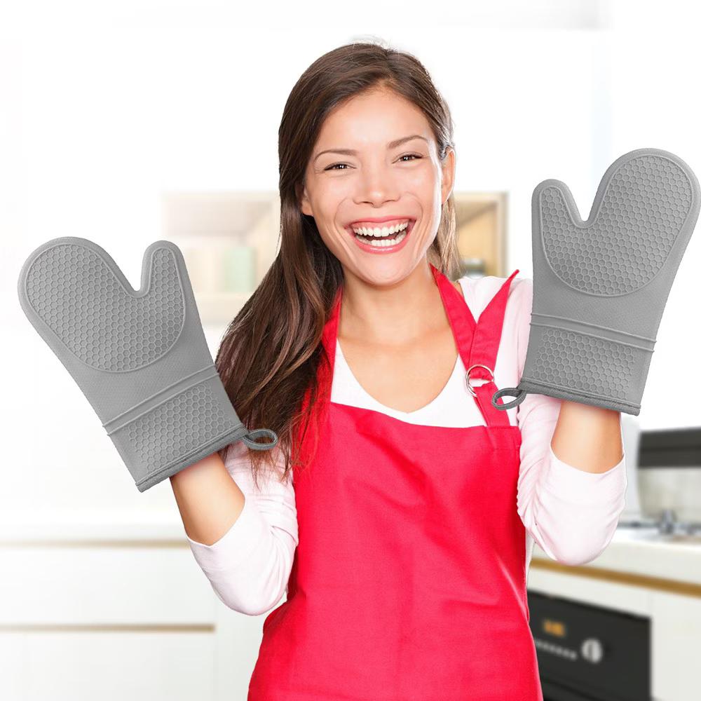 Set of 2 Food Grade Silicone Oven Mitts - Image 10
