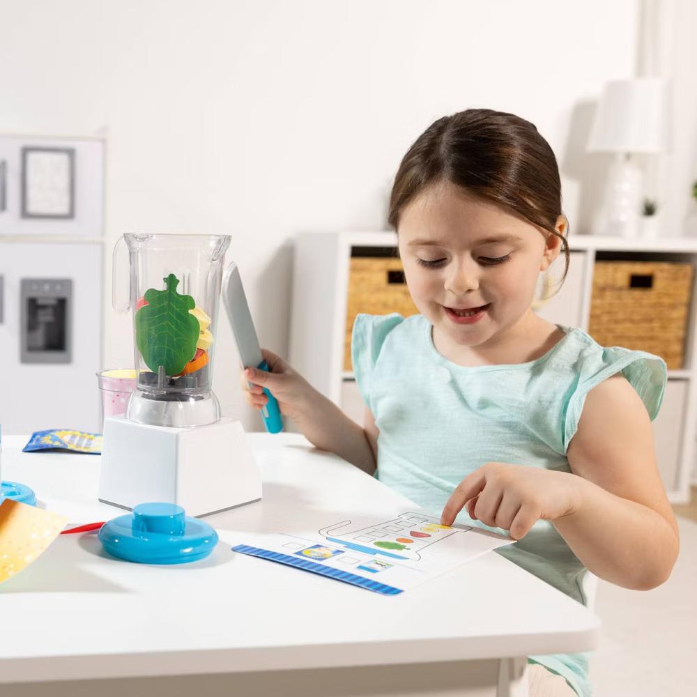 22pc Smoothie Maker Blender Set: Pretend Kitchen Accessories, Creative Educational Play Food - Image 4