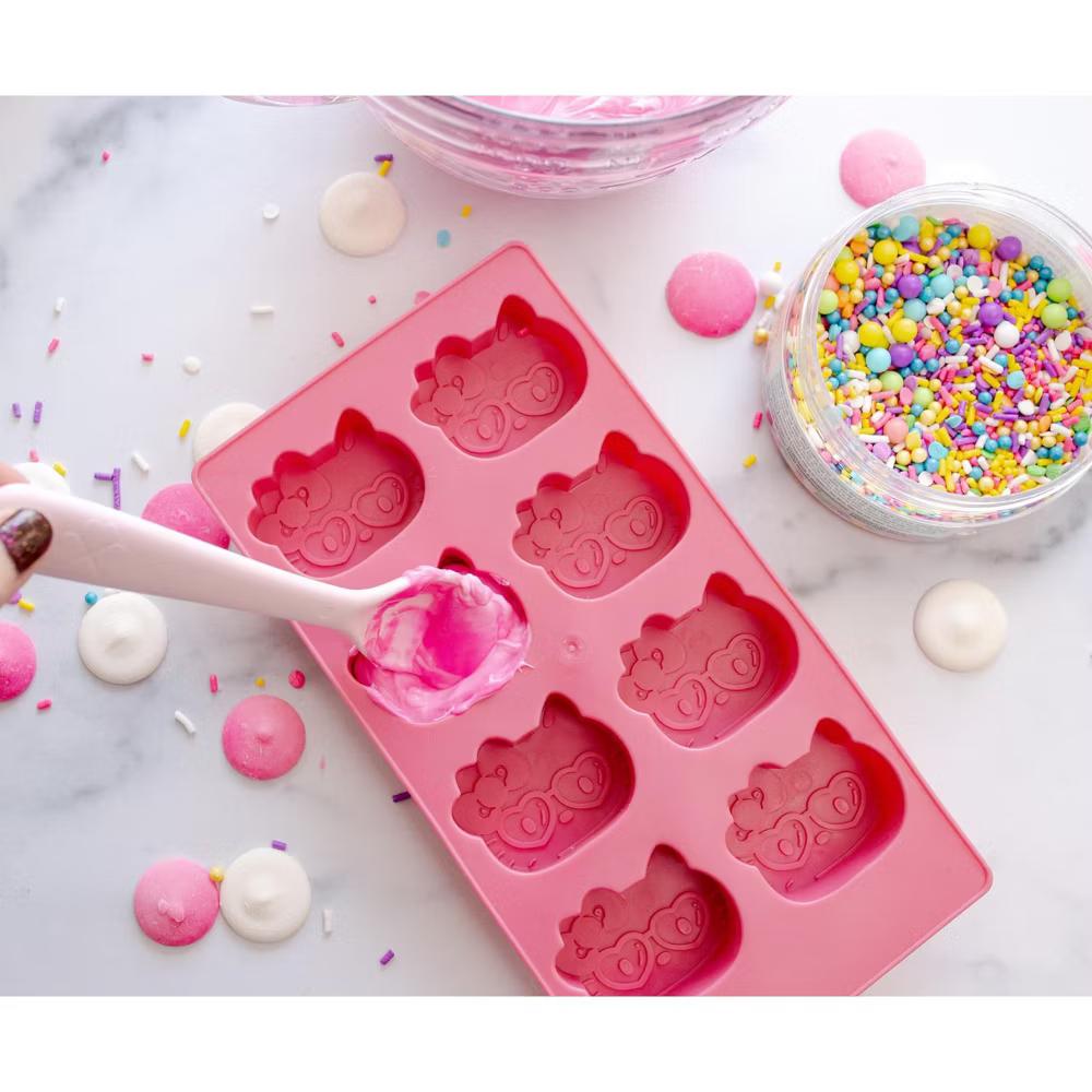 Hearts Silicone Ice Cube Tray | Makes 8 Cubes - Image 5