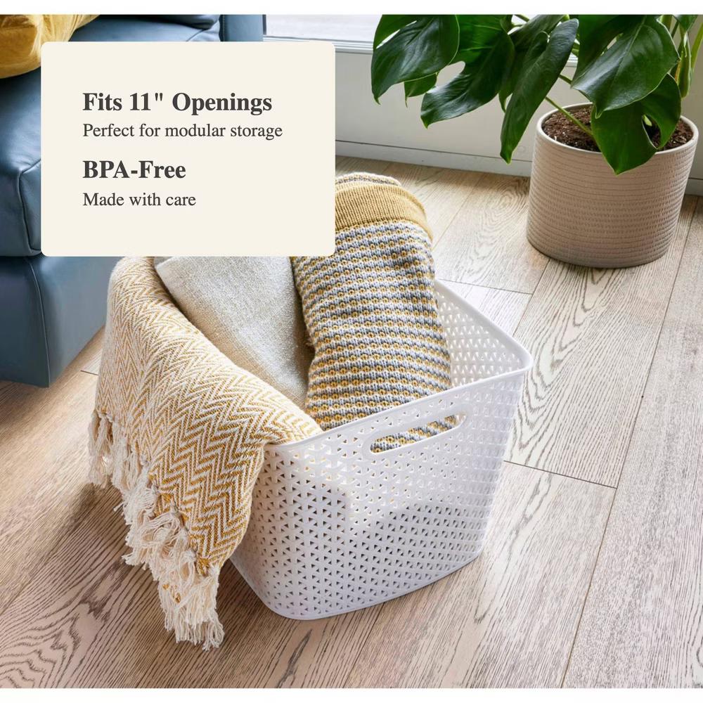 Y-Weave XL Curved Decorative Storage Basket - Image 15