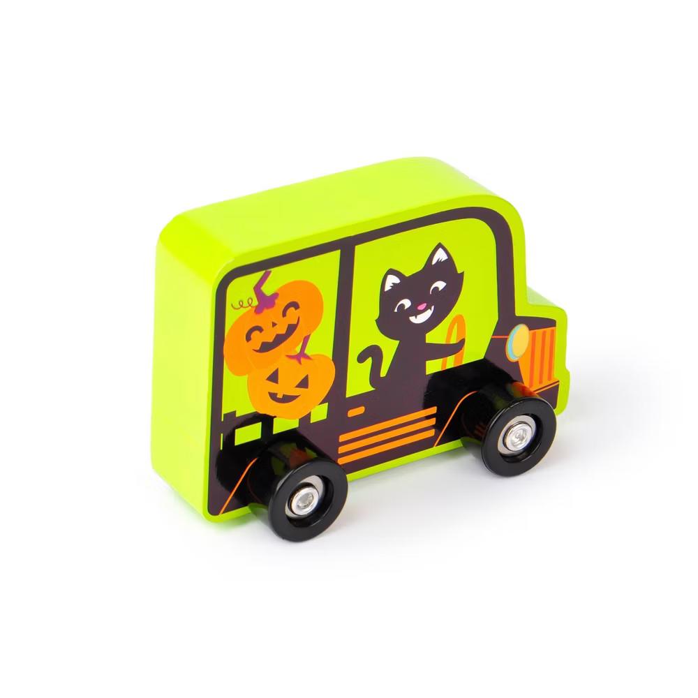 Wood Cars Green - Bullseye's Playground™