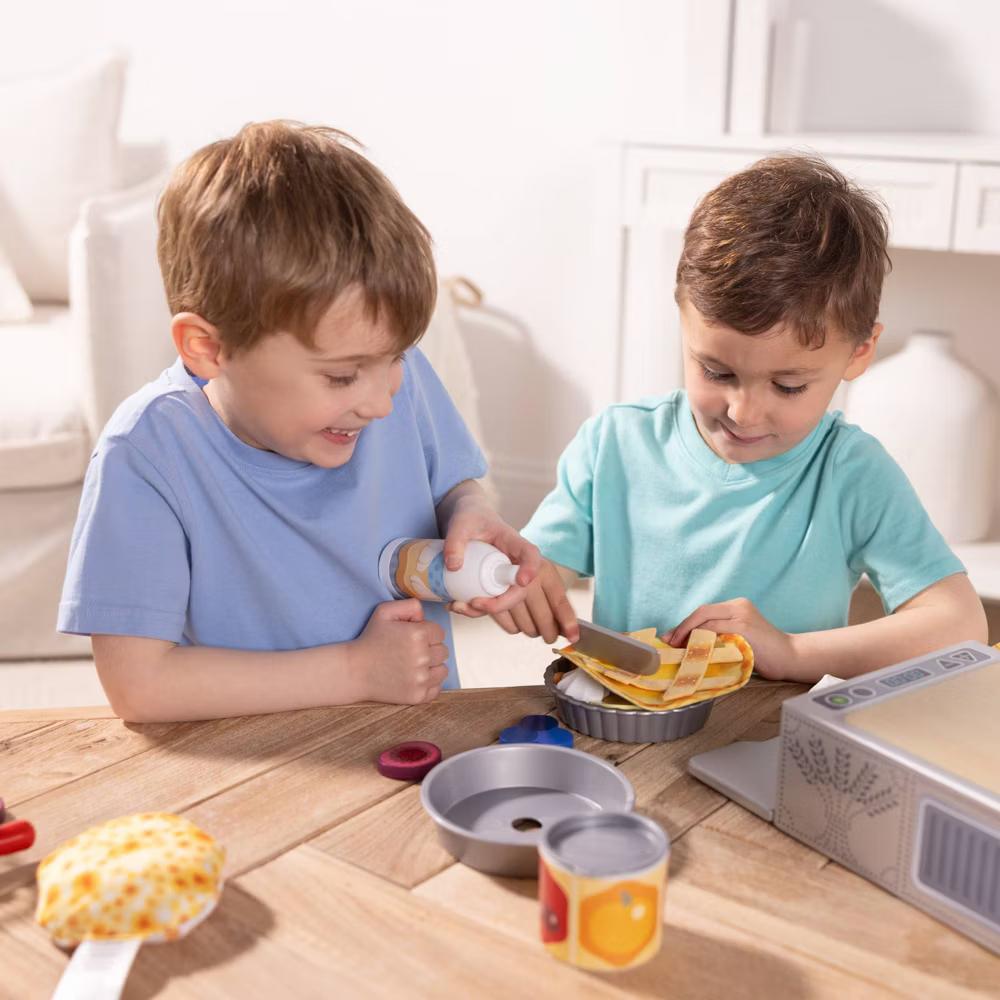 Make and Bake Pies Pretend Play Food Set and Wooden Oven