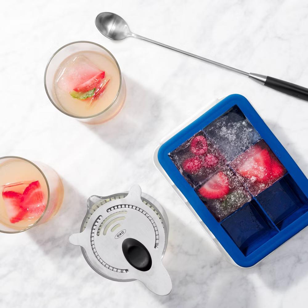 Covered Ice Cube Tray Large Cubes: Silicone & Plastic, 6 Cavities, Dishwasher-Safe, Ice Mold with Lid - Image 6