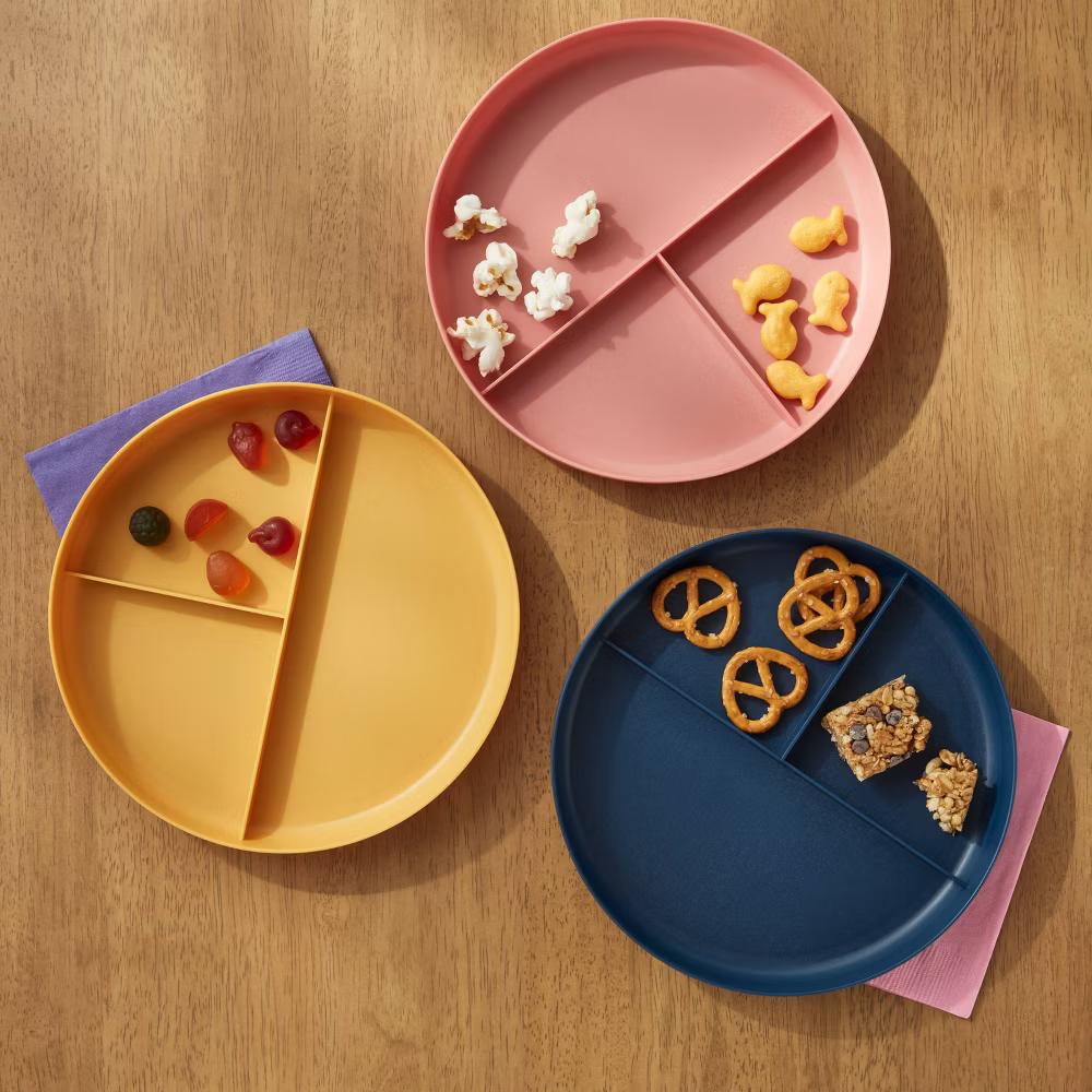 7" 6pk Plastic Divided Kids' Dinner Plates - Reusable, Dishwasher & Microwave Safe, Kids Dinnerware