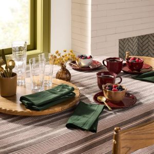 12 fl oz Scalloped Mug - with Magnolia