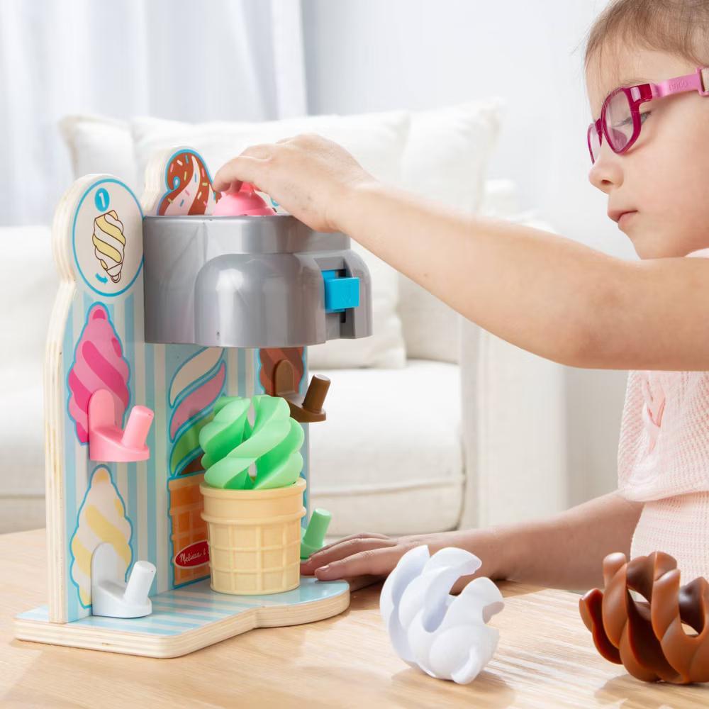 Swirl and Serve Ice Cream Play Set - Image 9
