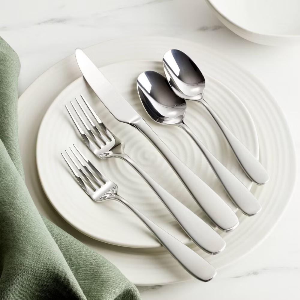 Oneida 20pc Ainsley Flatware Set: Stainless Steel Silverware, Service for 4, Dishwasher-Safe, Transitional Style - Image 3