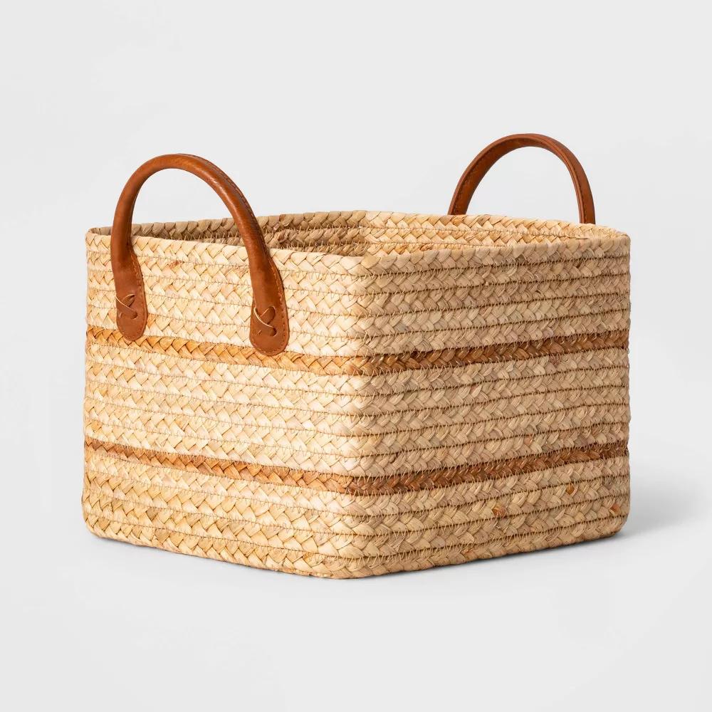 Braided Water Hyacinth Basket with Faux Leather Handles - Image 9