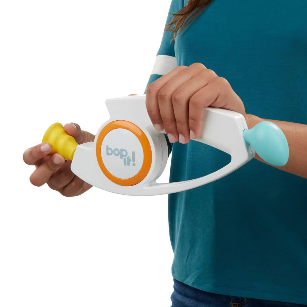 Hasbro Gaming Bop It! Game - Image 9