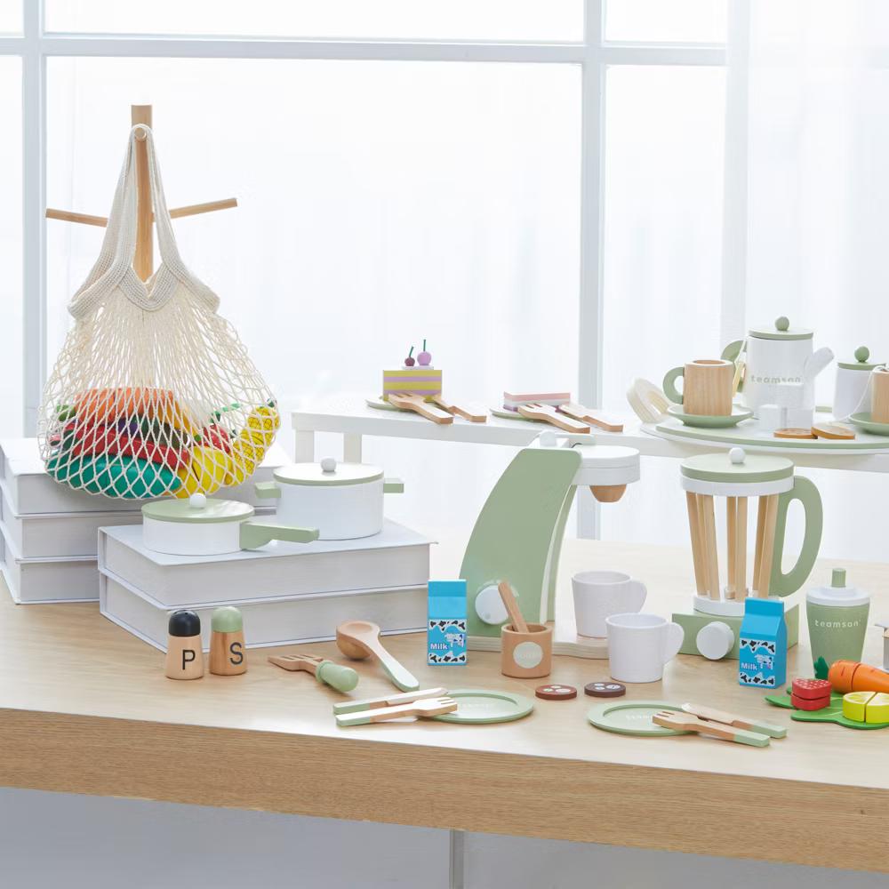 Little Chef Frankfurt 14-Piece Pretend Play Kitchen Cookware Accessory Set, Green - Image 3