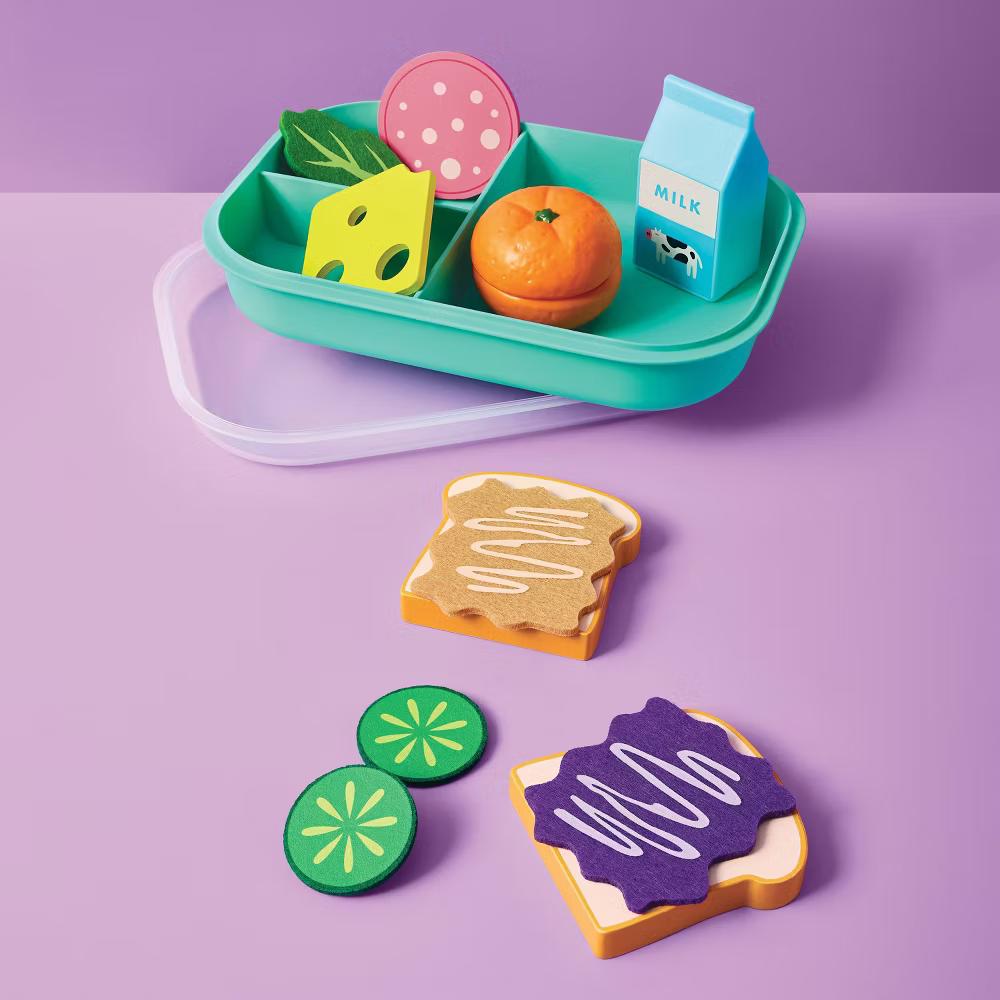 Sandwich Bento Box Play Food Set - Image 2
