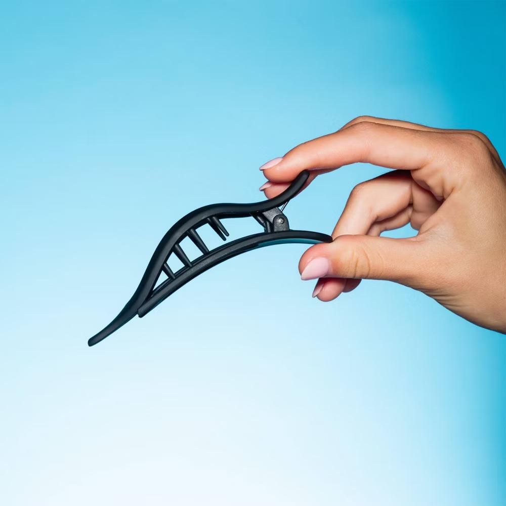 Lay Back Oval Claw Clips for Medium Hair - Black/Tort - 2ct - Image 3