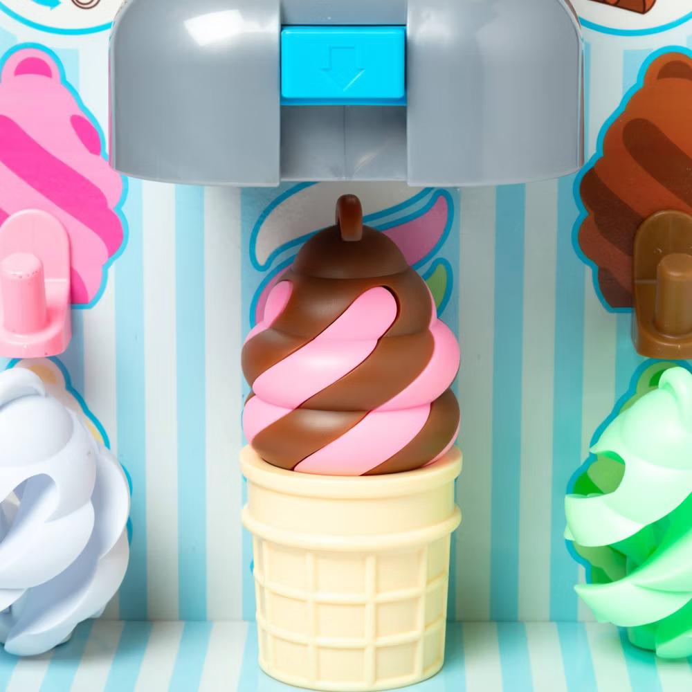 Swirl and Serve Ice Cream Play Set - Image 3